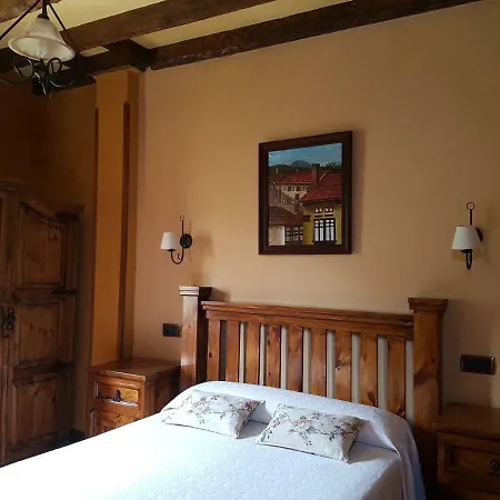 La Casona De *