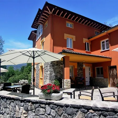 Country house La Casona De Sames